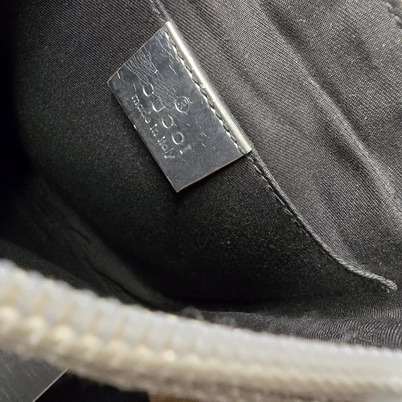 Gucci Silver Guccisima Crossbody Bag - Picture 12 of 16